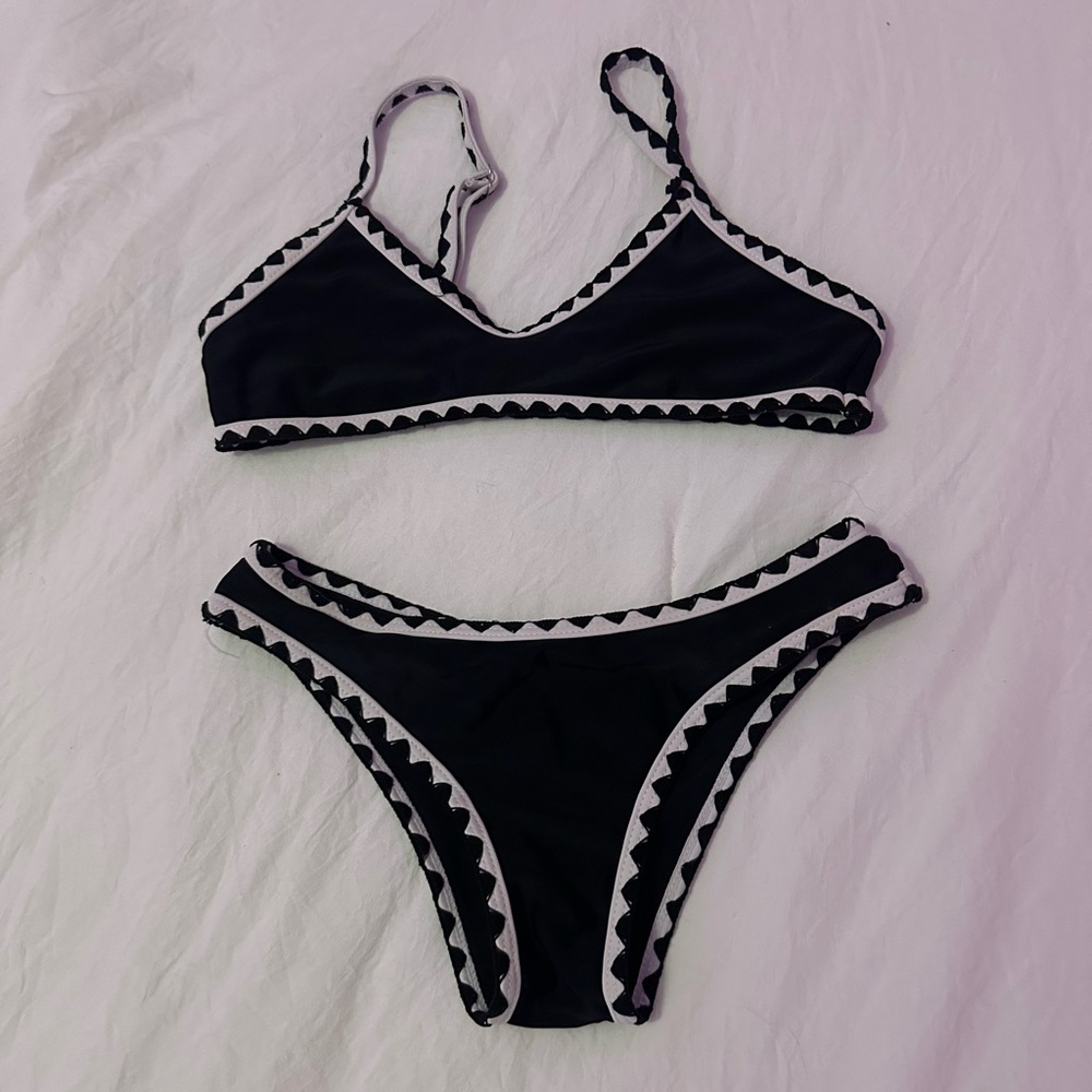 Black and white two piece bikini